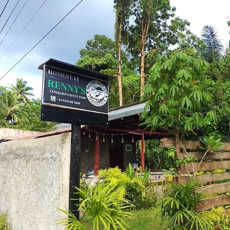 Renny'S Tangkoko Safety Stop Bitung Kültér fotó